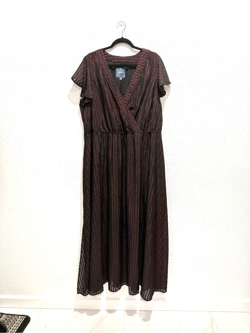 ModCloth Black Metallic Pleated Maxi Dress 3X - Picture 4 of 9